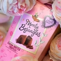 Monty Bojangles With Love Bouquet Choccy Scoffy Truffles 110 G
