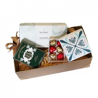 Pachet cadou ceai, ciocolata si caramele Gladness Gift